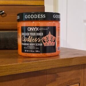 NEW Onyx Bathhouse Foaming Body Scrub UNLEASH YOUR INNER GODDESS with Apricot Oi